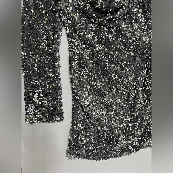 NWT - gorgeous sequin 4th + Reckless silver long sleeve mini dress - size M - Picture 8 of 16